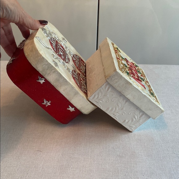 Unbranded • Hard Sided Gift Boxes, Set of 2 - Picture 13 of 14